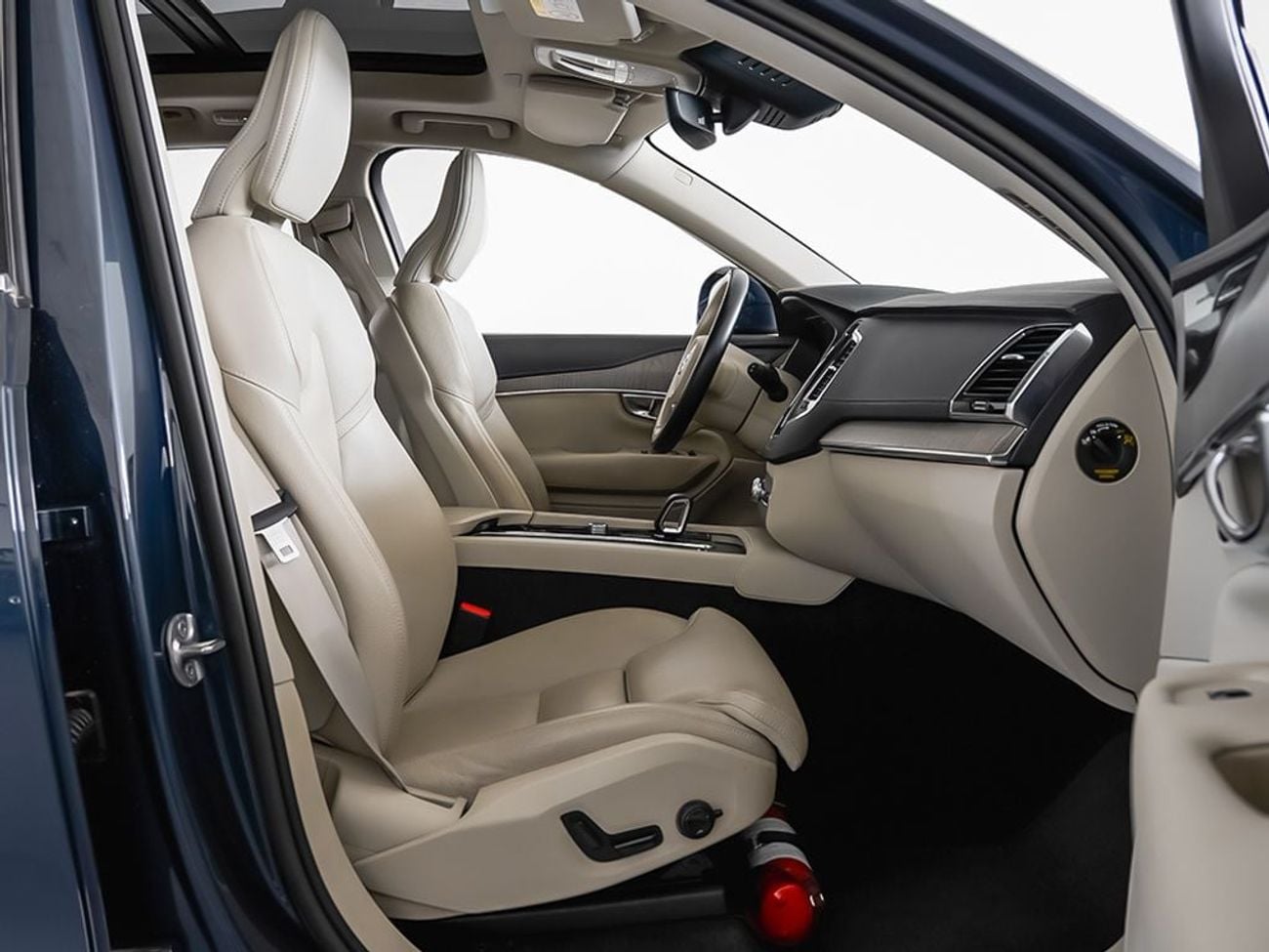 فولفو XC 90 بلس برايت
