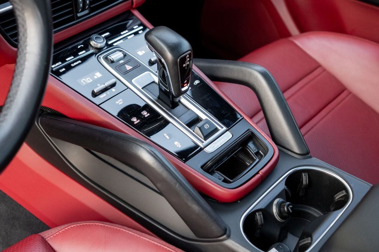 Porsche Cayenne STANDARD