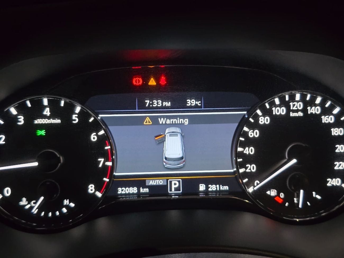 إنفينيتي QX80 LUXE SENSORY PROACTIVE