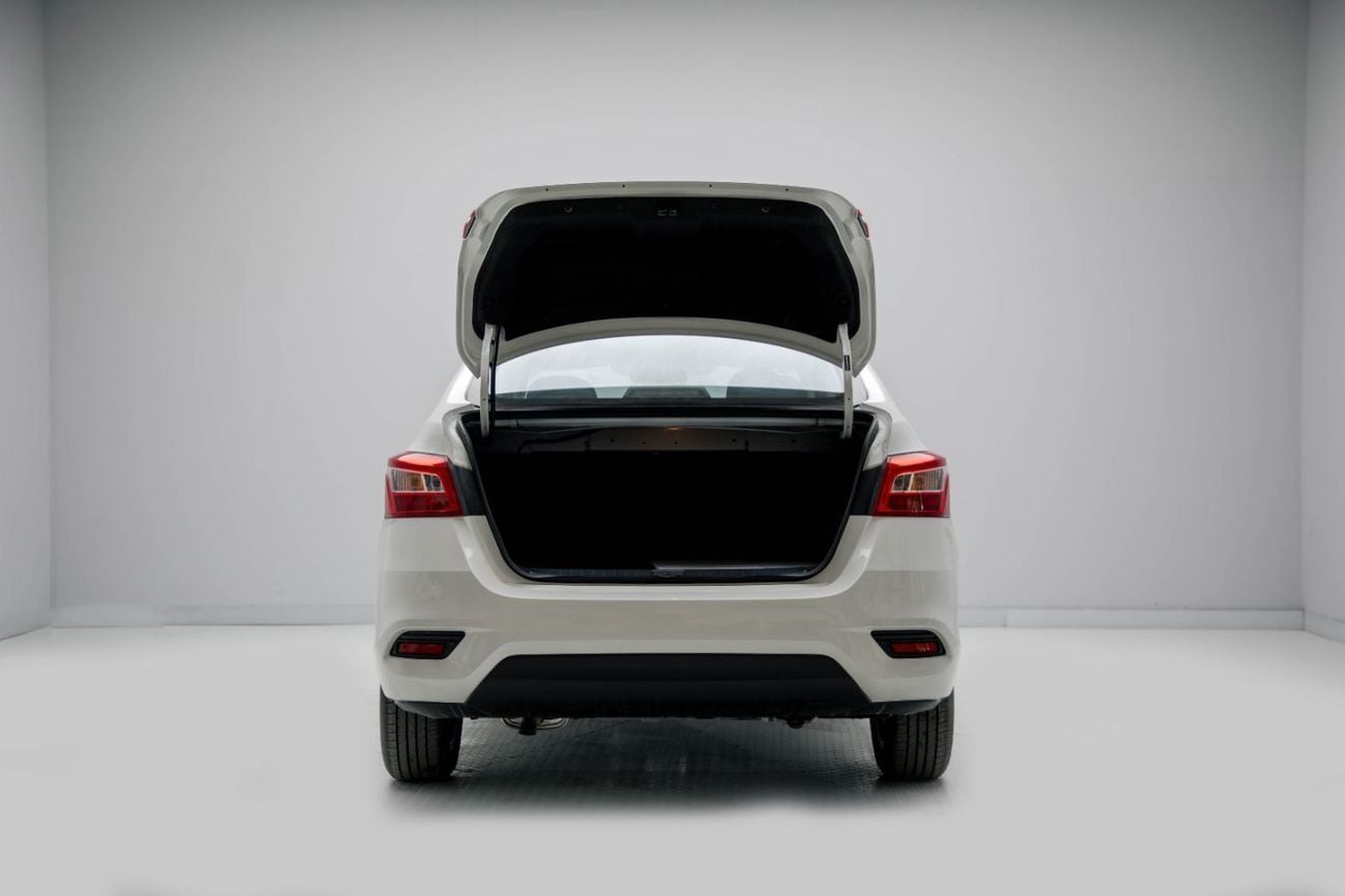 Nissan Sylphy Classic XE Comfort 1.6L - White Inside Black | Export Only