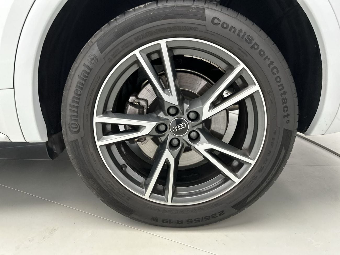 Audi Q5 45 TFSI ADVANCED quattro 245hp (Ref# 54633)