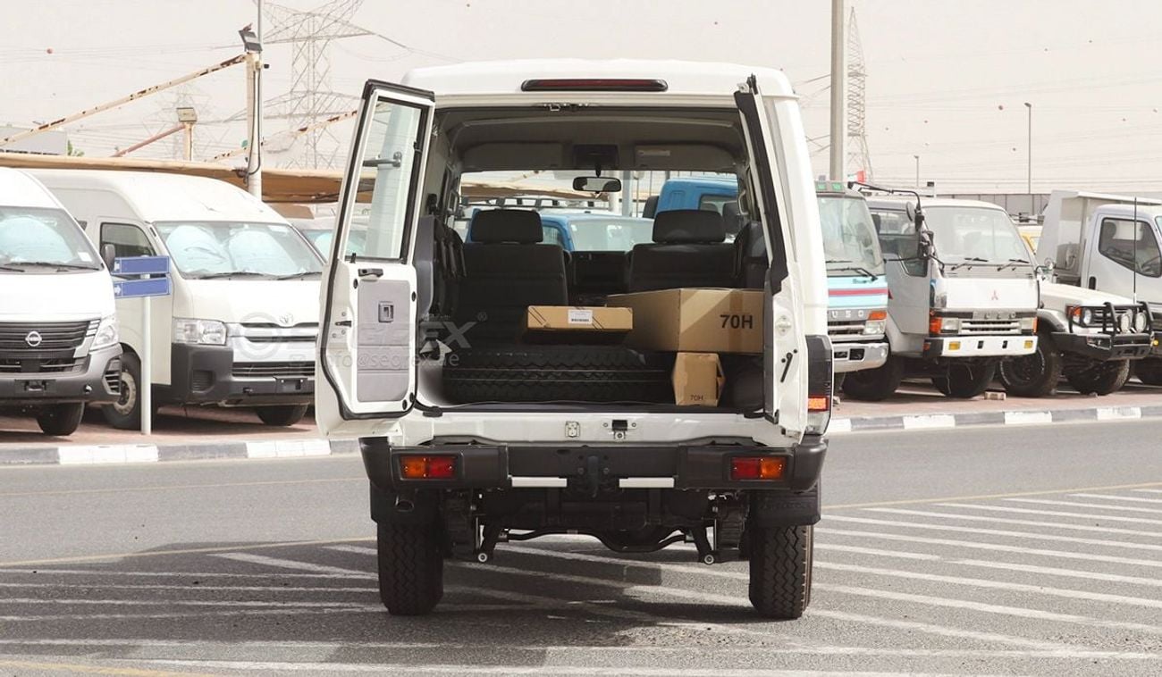 Toyota Land Cruiser 70 LC78 Hardtop . 4.0L . 6-Speed Automatic . Petrol . 4WD . 8 Seats . 3 Doors 2026 Model | For Export