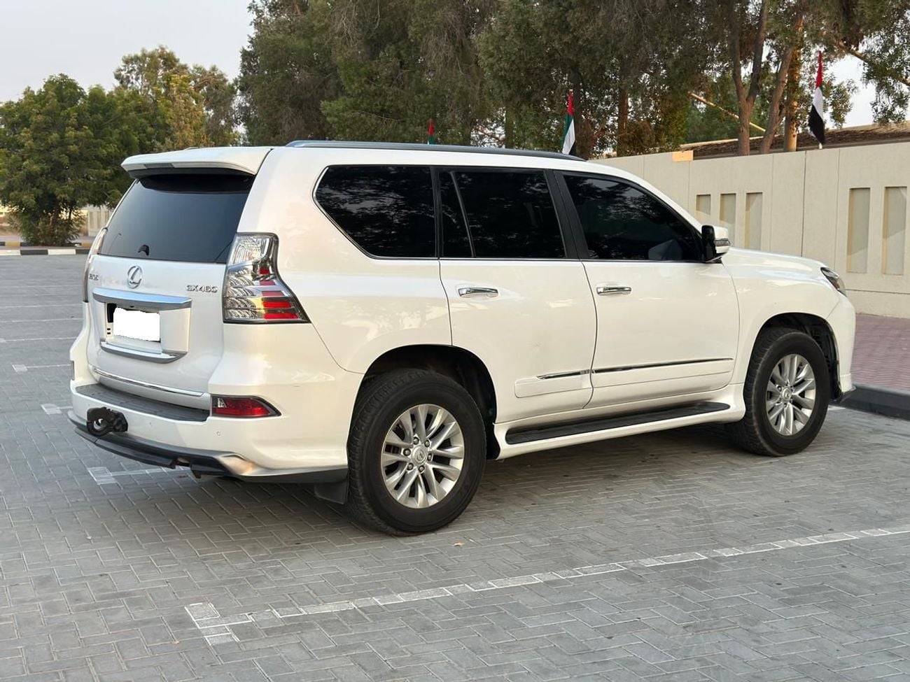 Lexus GX460 GX460 || 4.6L V8 PETROL | SUNROOF | REAR ENTERTAINMENT SCREEN | FULL OPTION