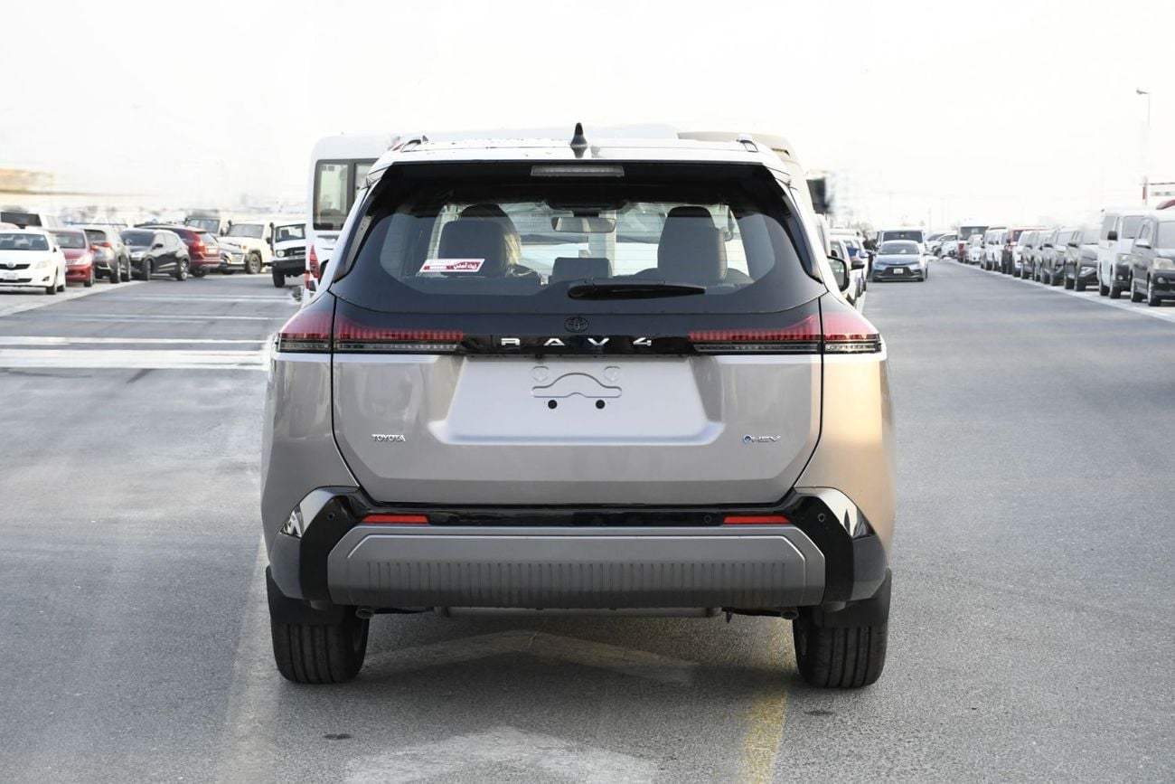 تويوتا راف ٤ XSE HEV 2.5L Auto park and panoramic