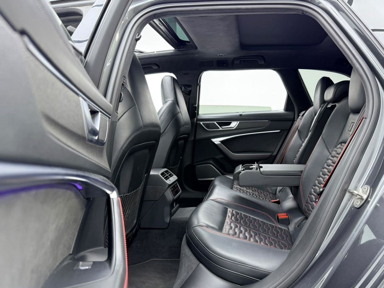 Audi RS6 STANDARD 2022 Audi RS6 Avant, Warranty, Full Agency Service History, GCC Spec.