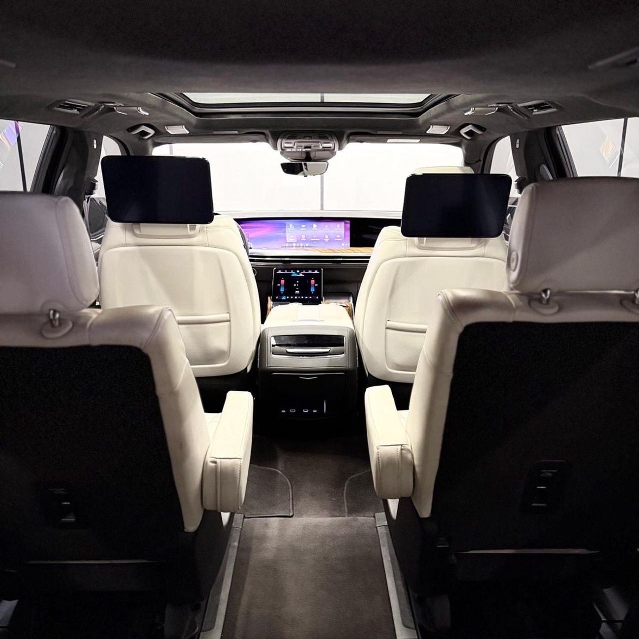 كاديلاك إسكالاد Sport Platinum Cadillac Escalade 2025 مواصفات خليجية