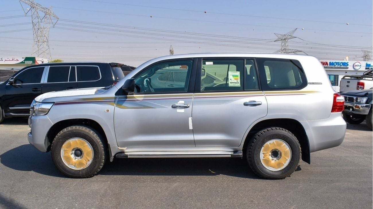 تويوتا لاند كروزر 4.0L V6 Petrol M/T