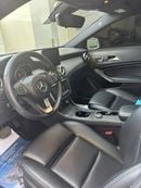 Mercedes Benz GLA250 STANDARD