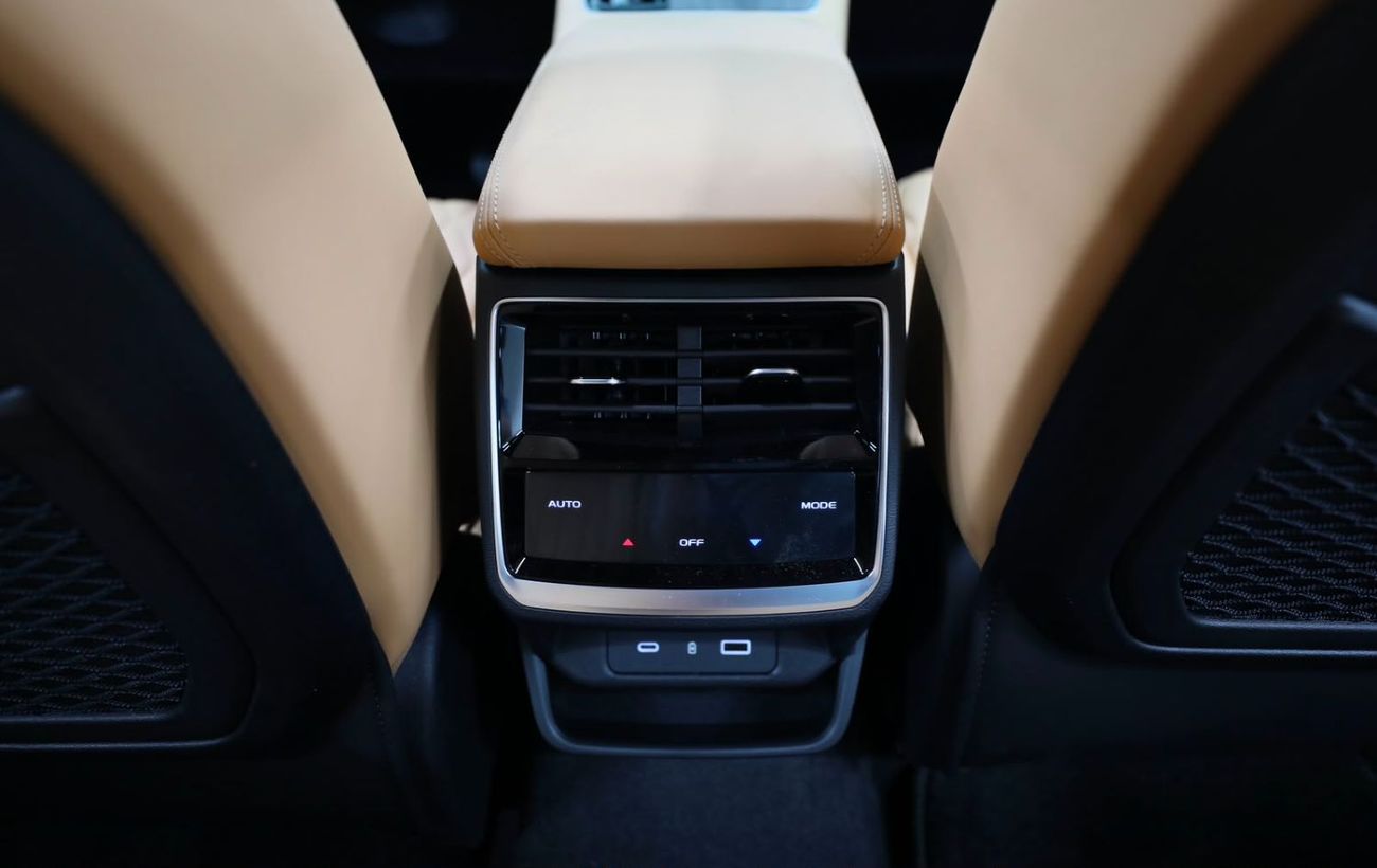 Geely Monjaro GK