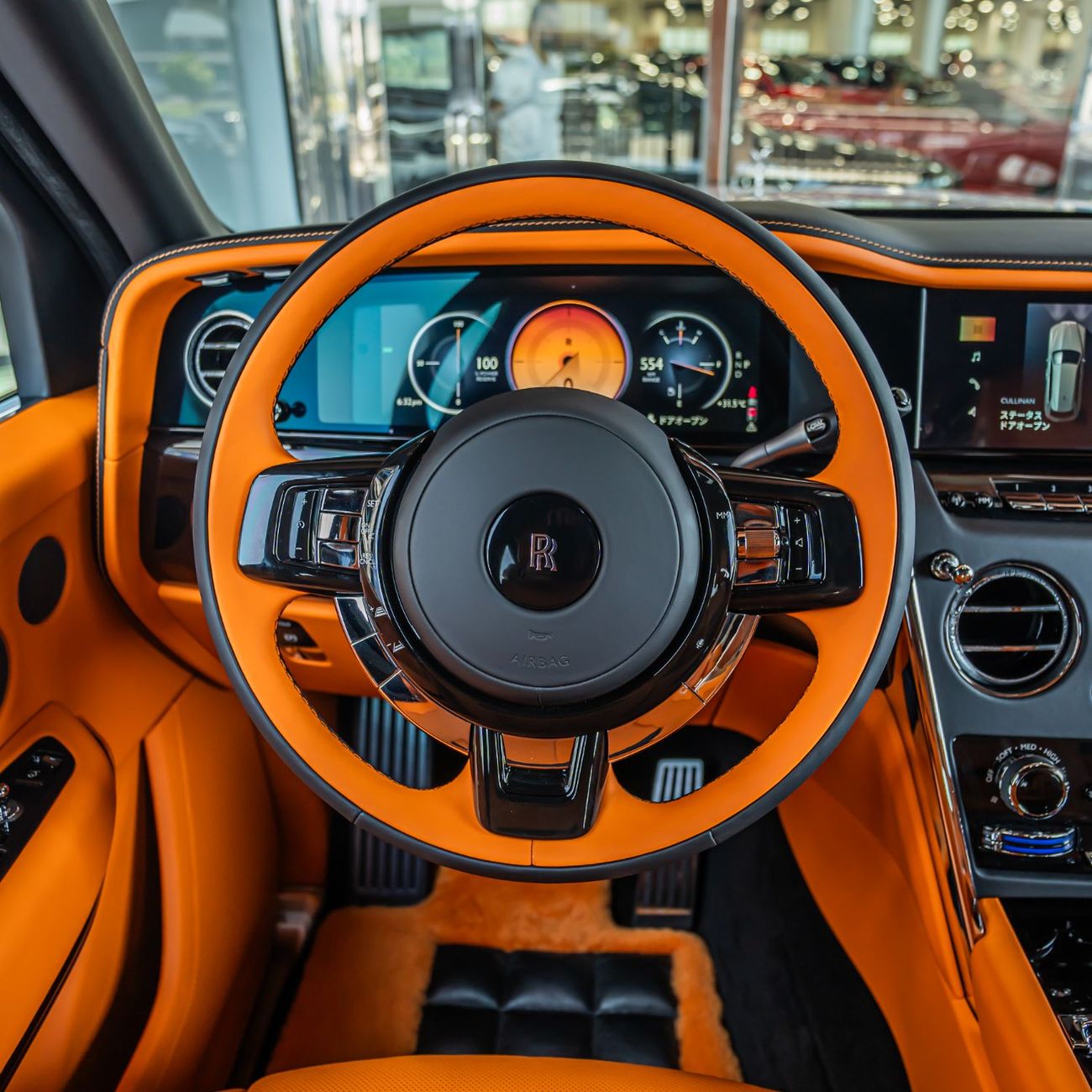 Rolls Royce Cullinan SILVER BADGE