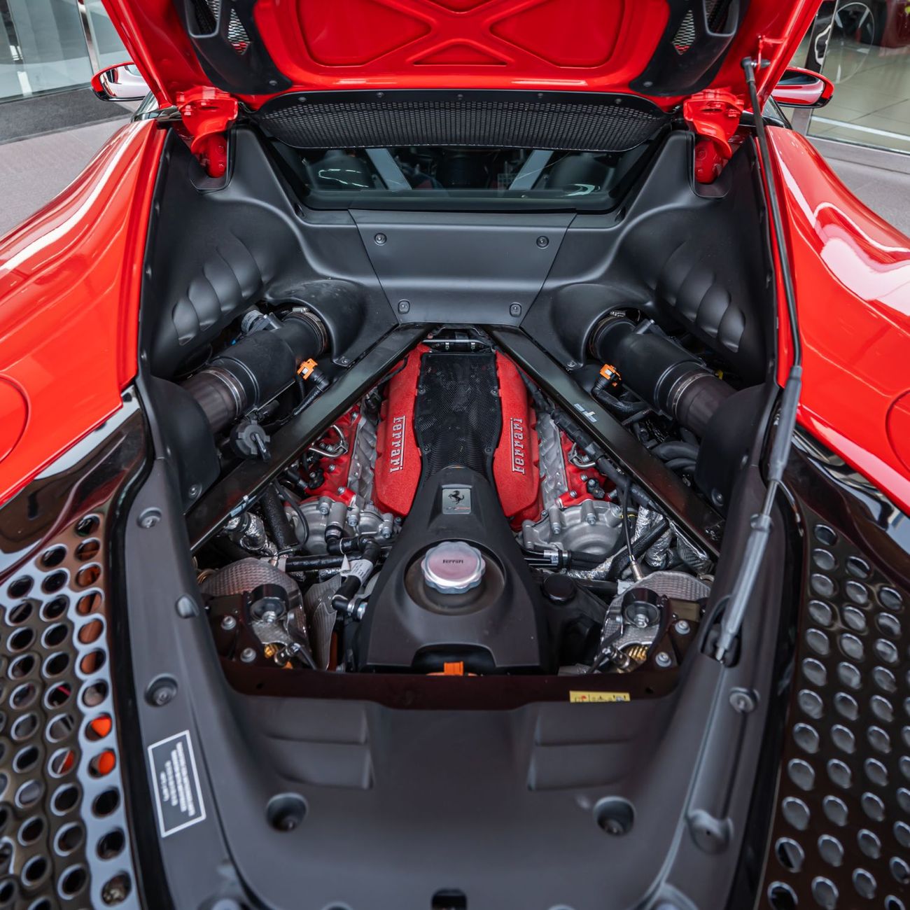 فيراري SF90 ستراديل STRADALE