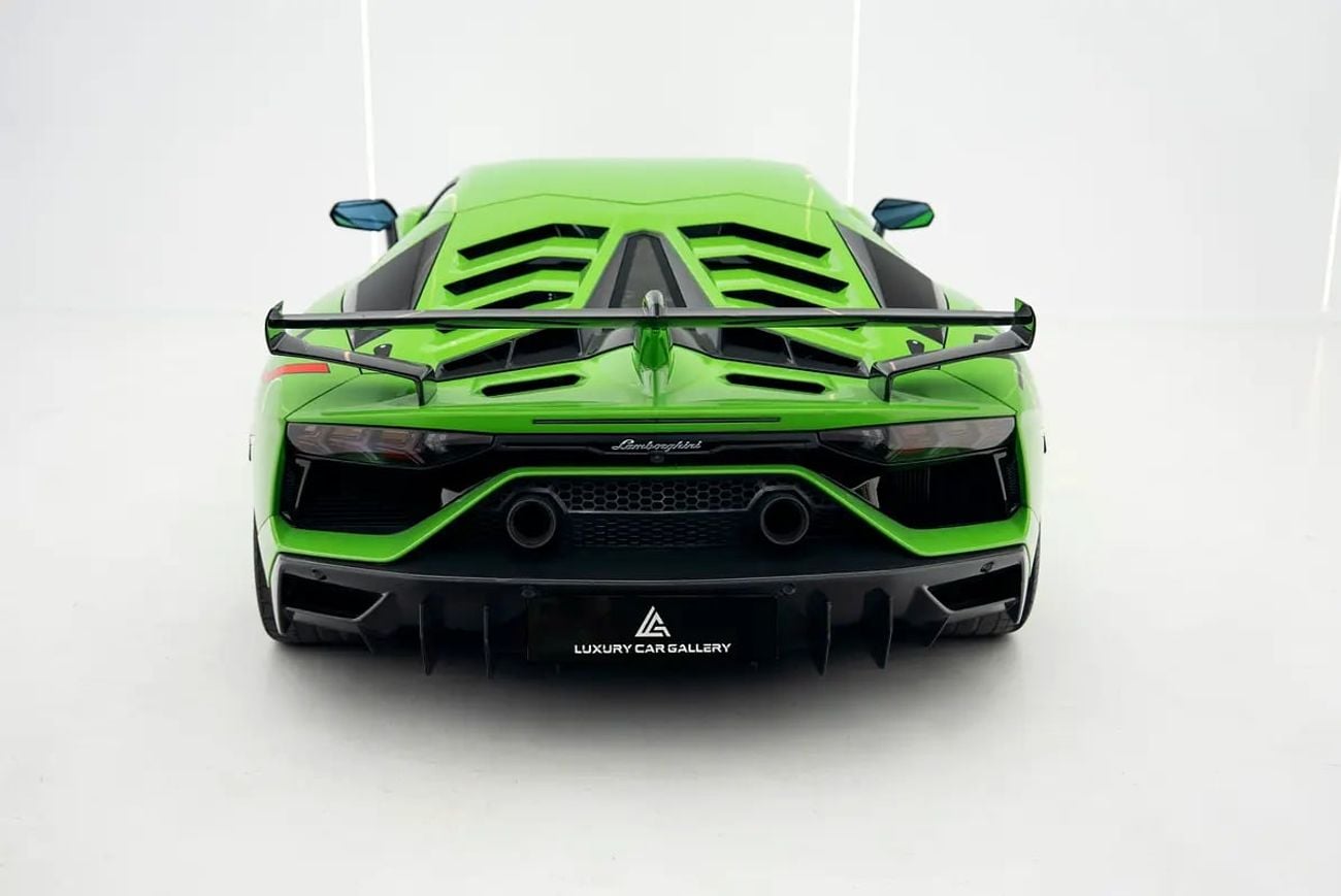 Lamborghini Aventador SVJ ONE OF 900 COUPÉS | ALA 2.0 | CARBON-FIBRE BUCKET SEATS