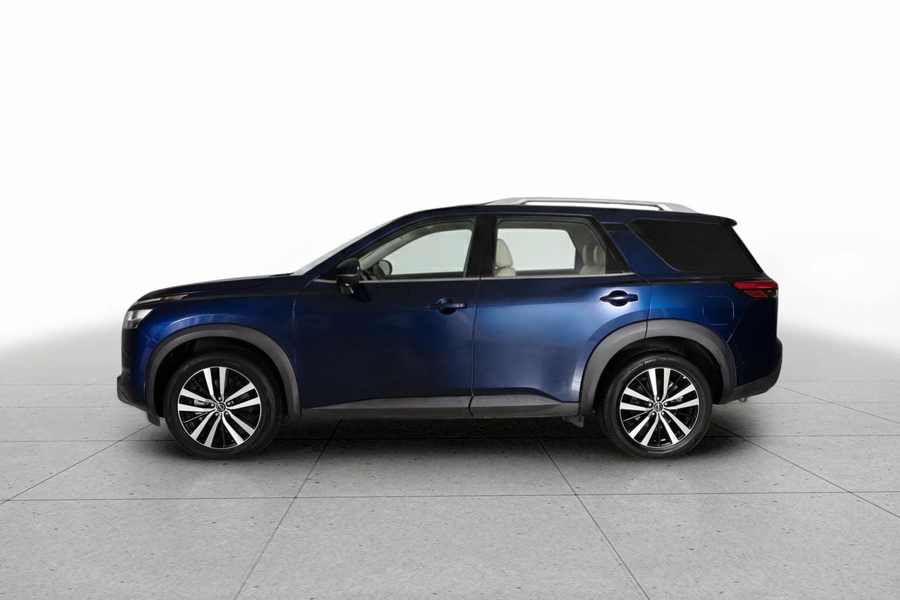 Nissan Pathfinder SV 3.5
