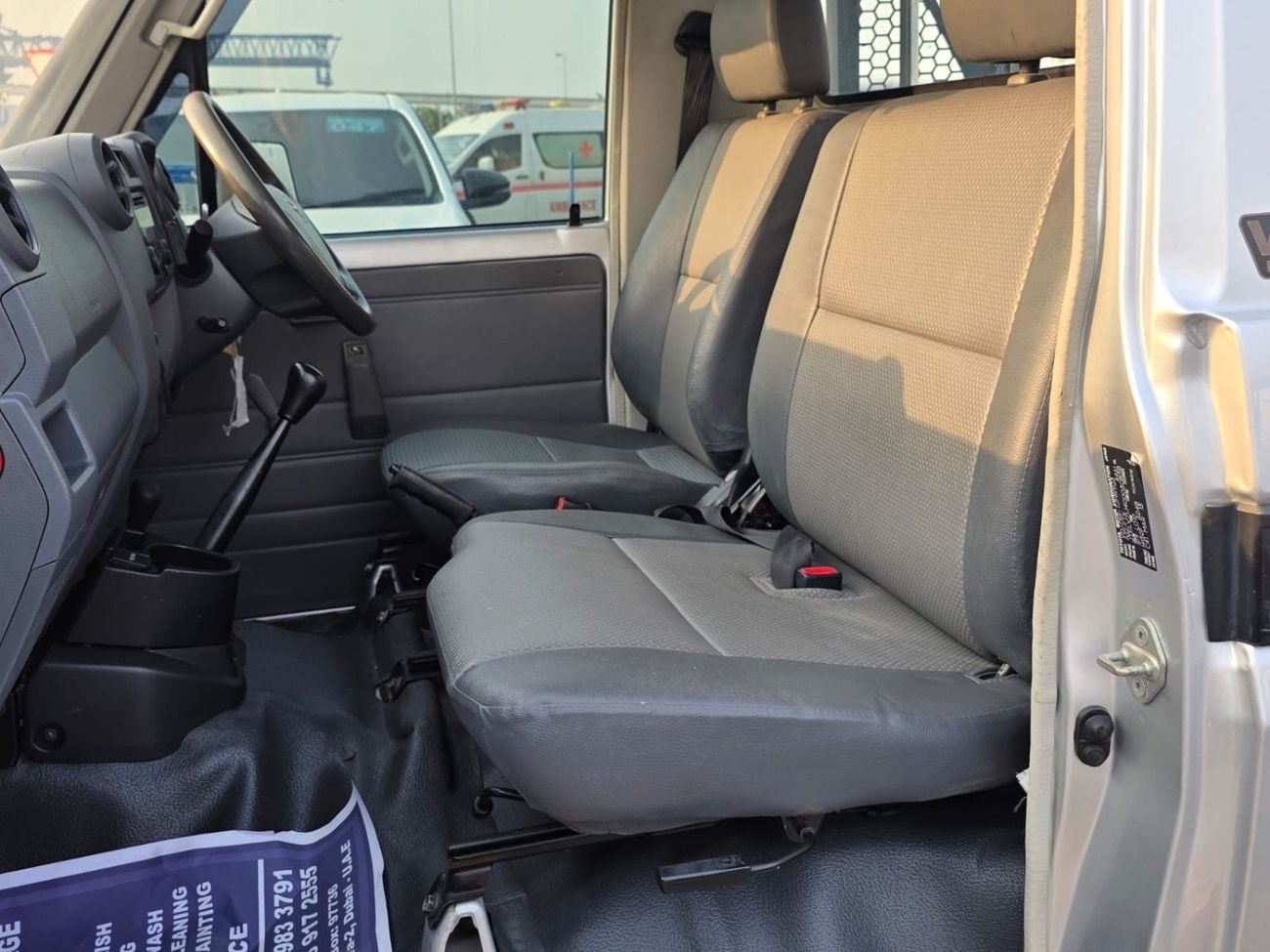 Toyota Land Cruiser Pick Up LX AC PWR OPT