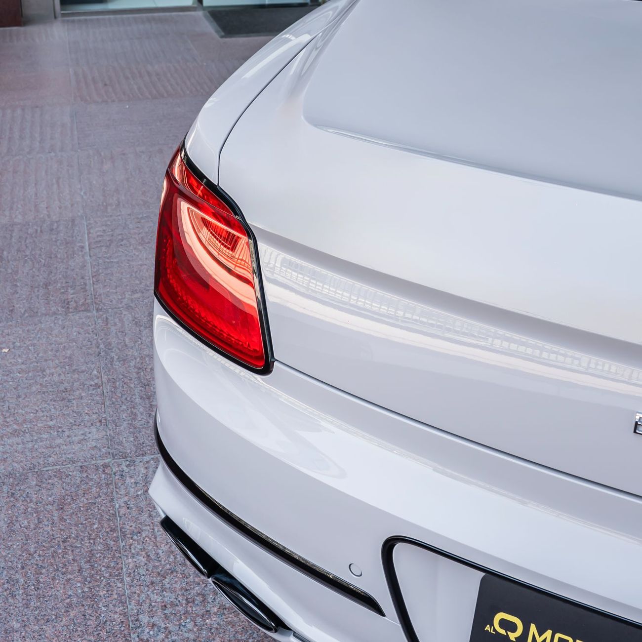 Bentley Flying Spur STANDARD HYBRID