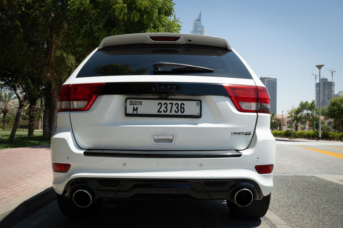 جيب جراند شيروكي SRT8