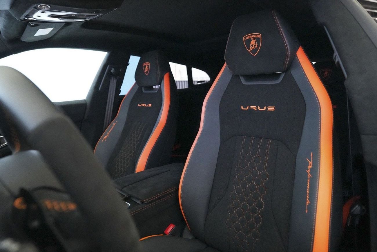 لامبورغيني اوروس PERFORMANTE