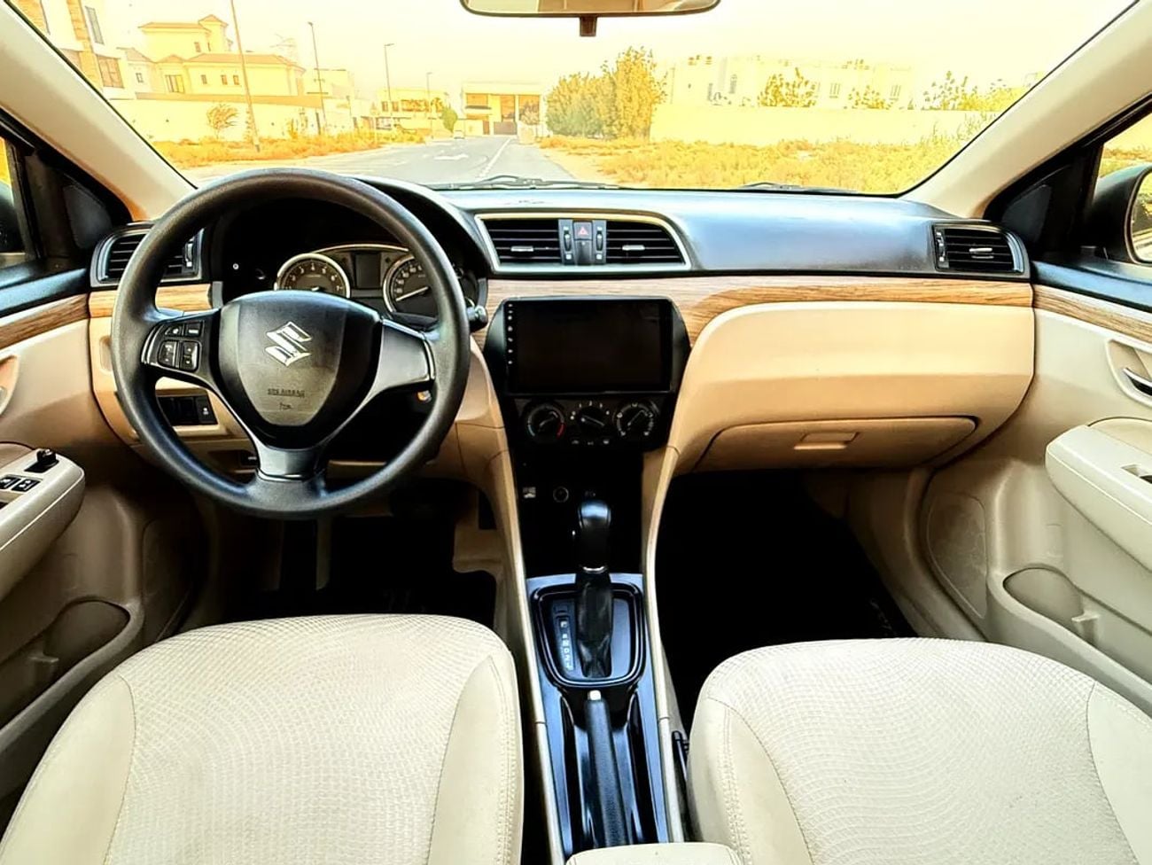 Suzuki Ciaz GL GCC Specs - Excellent condition