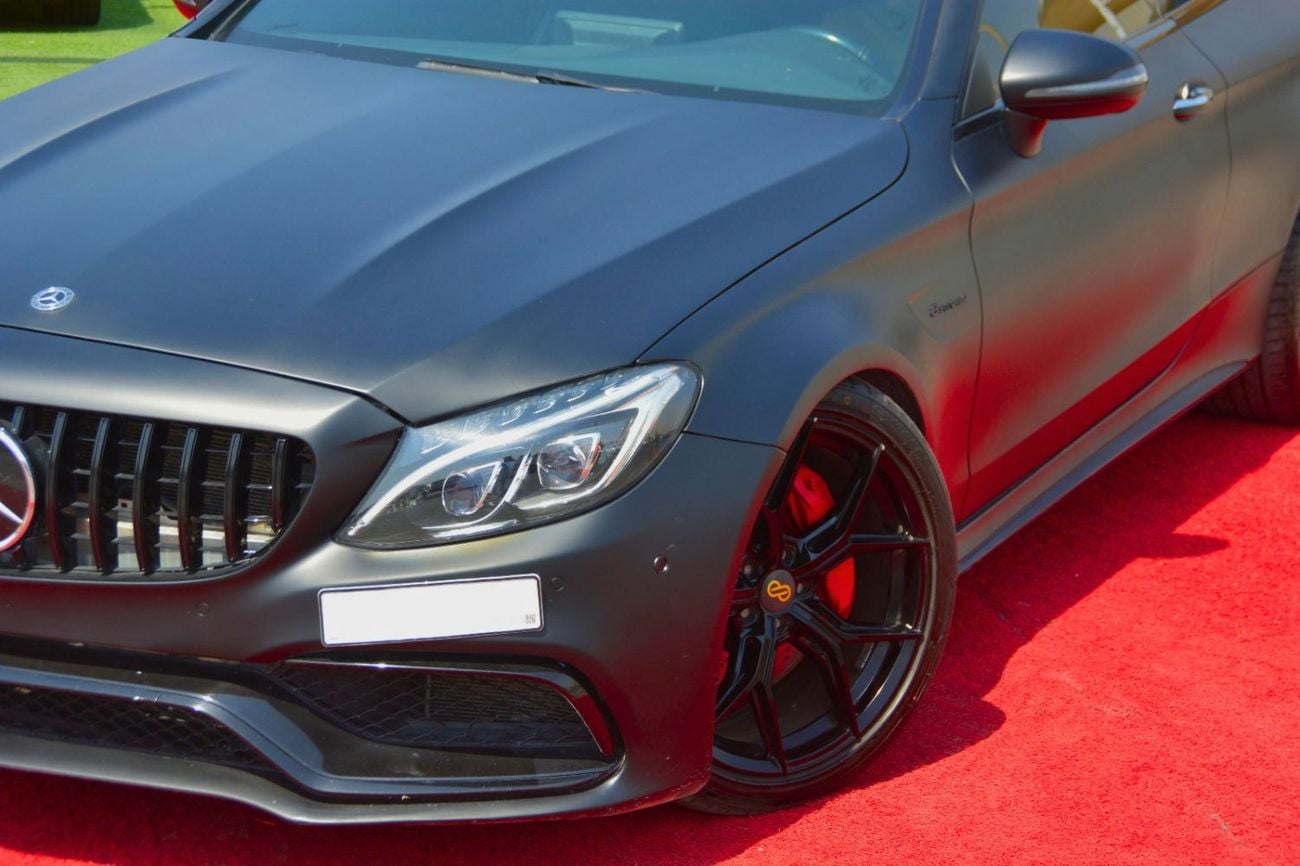 Mercedes Benz C63 AMG STANDARD