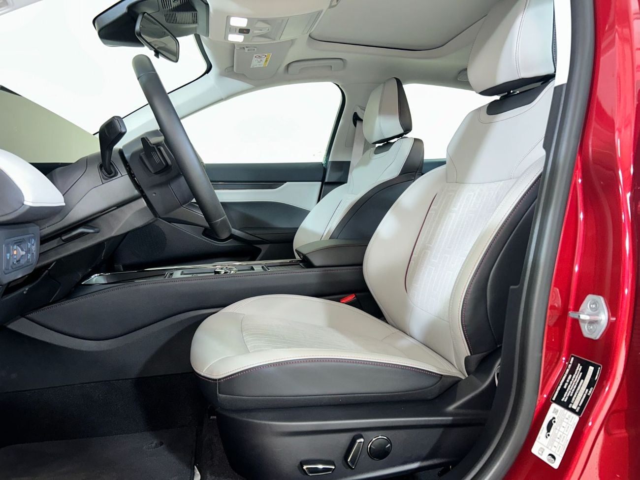Ford Taurus TREND FH-TPC2225N/AL TAYER MOTORS/ AL QOUZ SHOWROOM