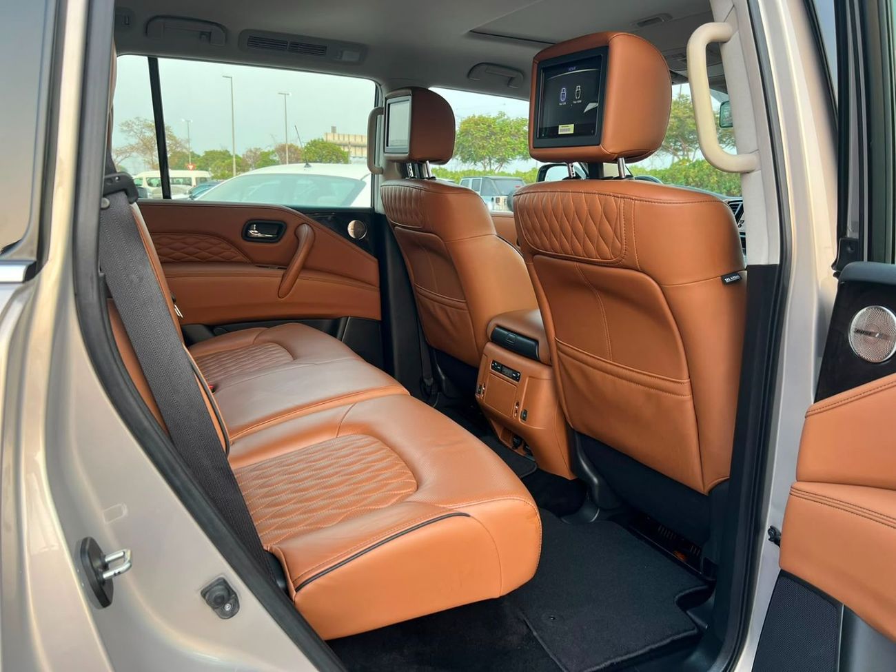 إنفينيتي QX80 LUXURY PROACTIVE