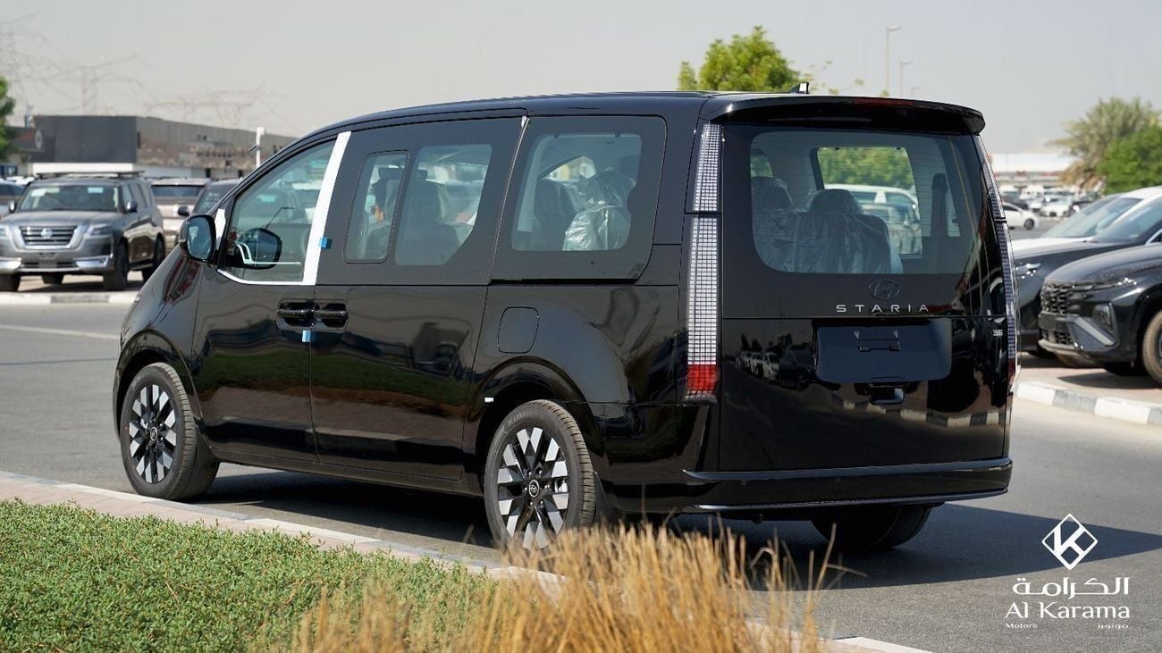 Hyundai Staria LUXURY | 3.5L - 9 Seater, 360° Rotating Seats, Push Start, Cruise Control, Remote Door