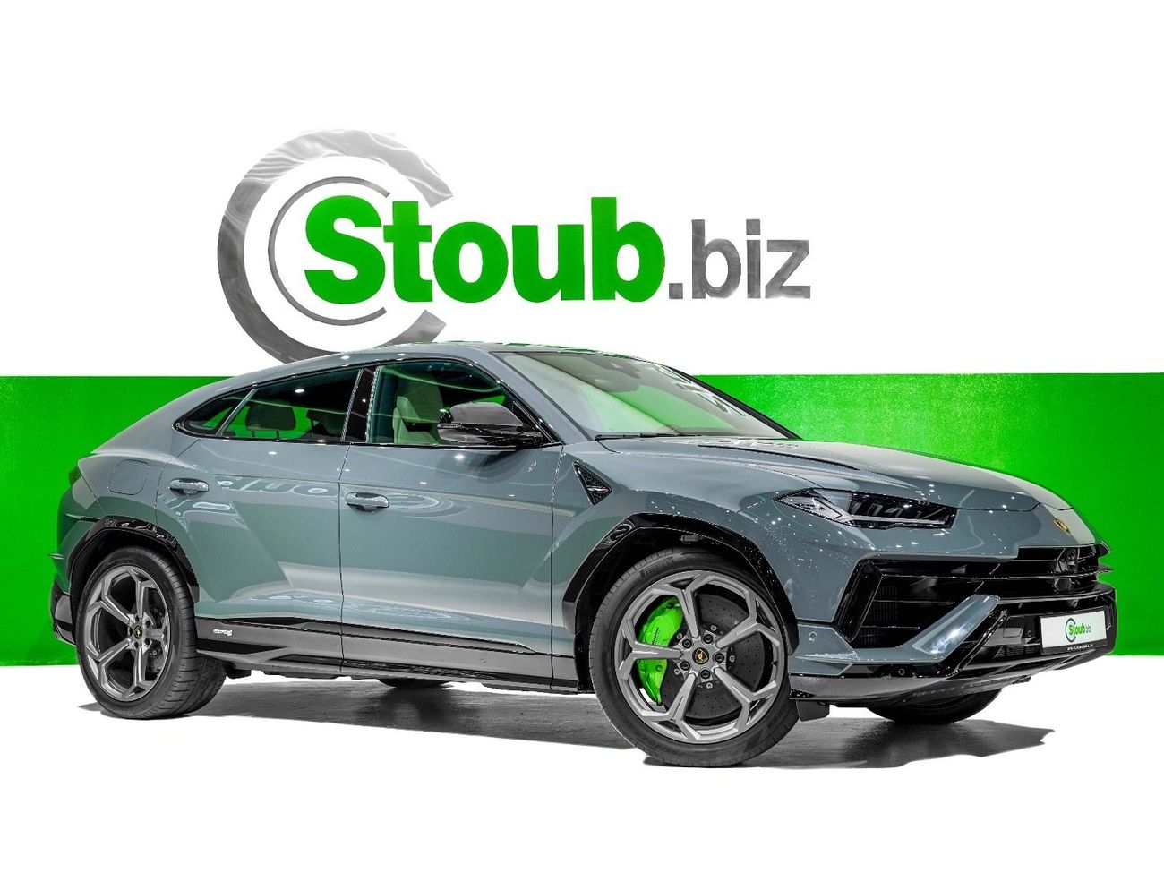 لامبورغيني اوروس UNDER 2 YEARS WARRANTY AND FREE SERVICE - URUS S - 2023 - ONLY 1,400 KM - GRIGIO TELESTO - LIKE NEW