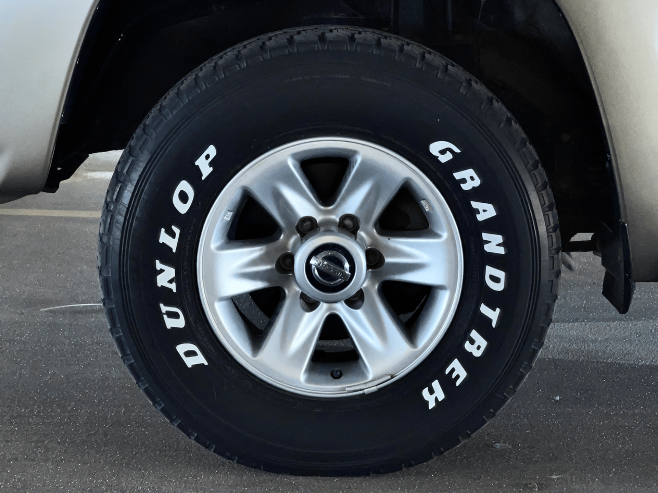Nissan Patrol HT SAFARI