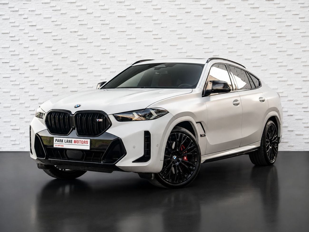 BMW X6 M60i BMW X6 M60 2024 GCC specs