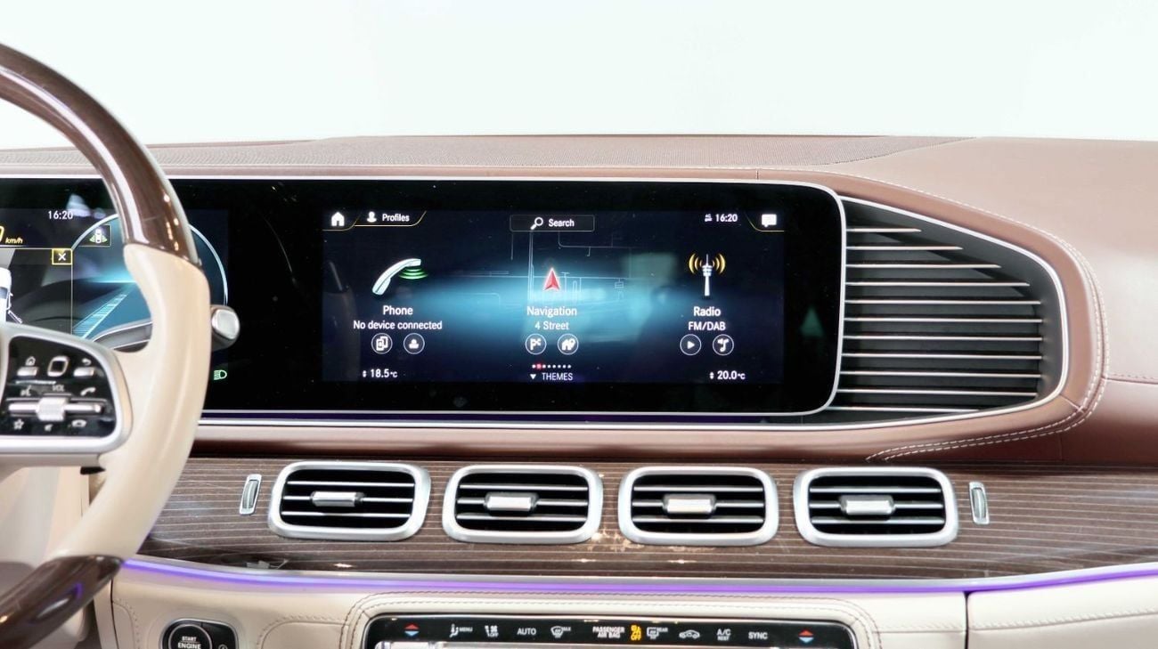مرسيدس مايباخ gls600 مايباخ Mercedes Benz GLS 600 Maybach-GCC-Full Service History-VIP Seats-High Specs-Luxury SUV