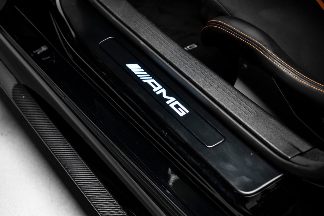 مرسيدس بنز AMG GT BLACK SERIES