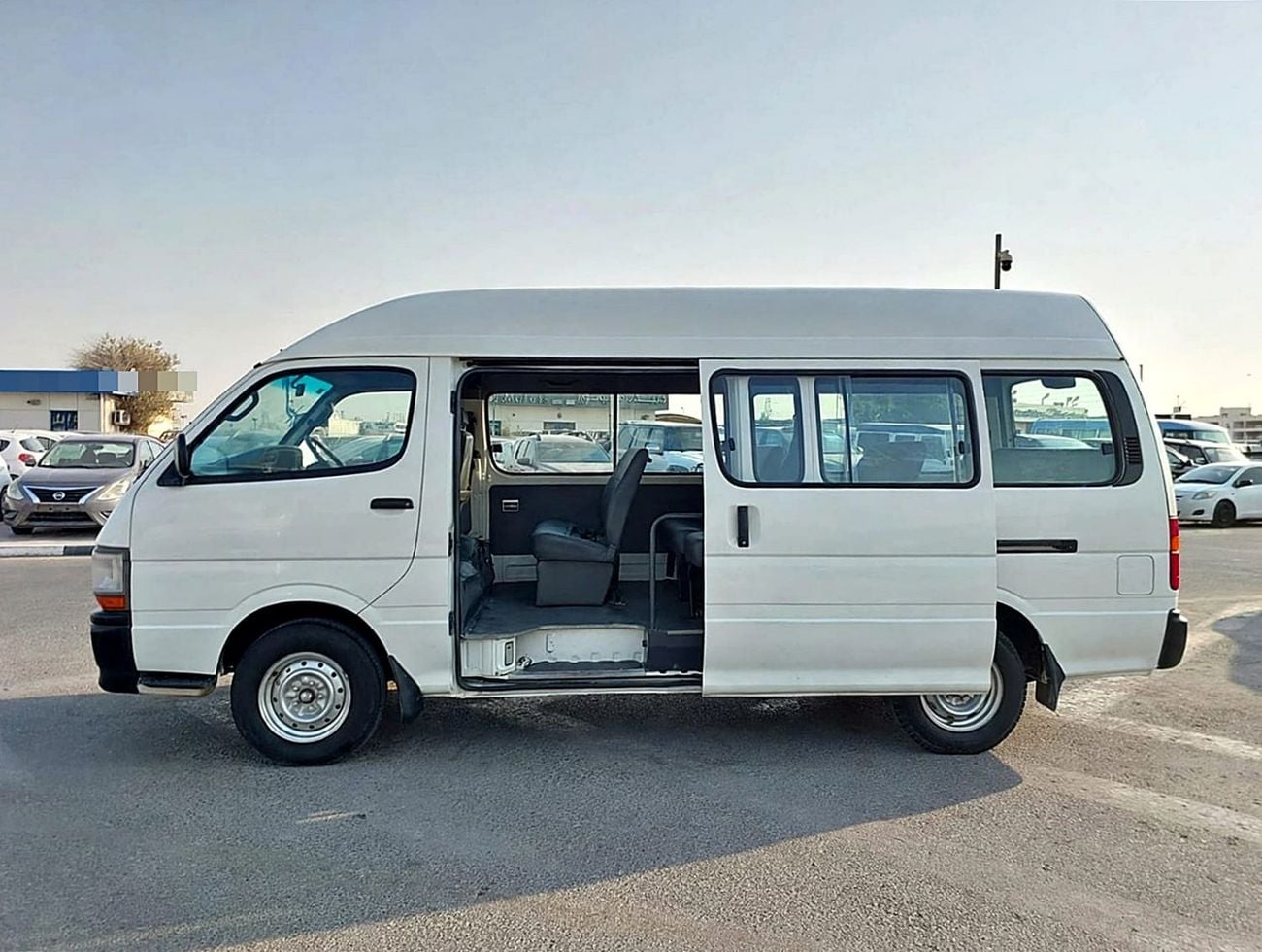 Toyota Hiace STANDARD 1998 - TOYOTA - HIACE - COMMUTER - VAN - PETROL - MANUAL - 2RZ - (PM03448)
