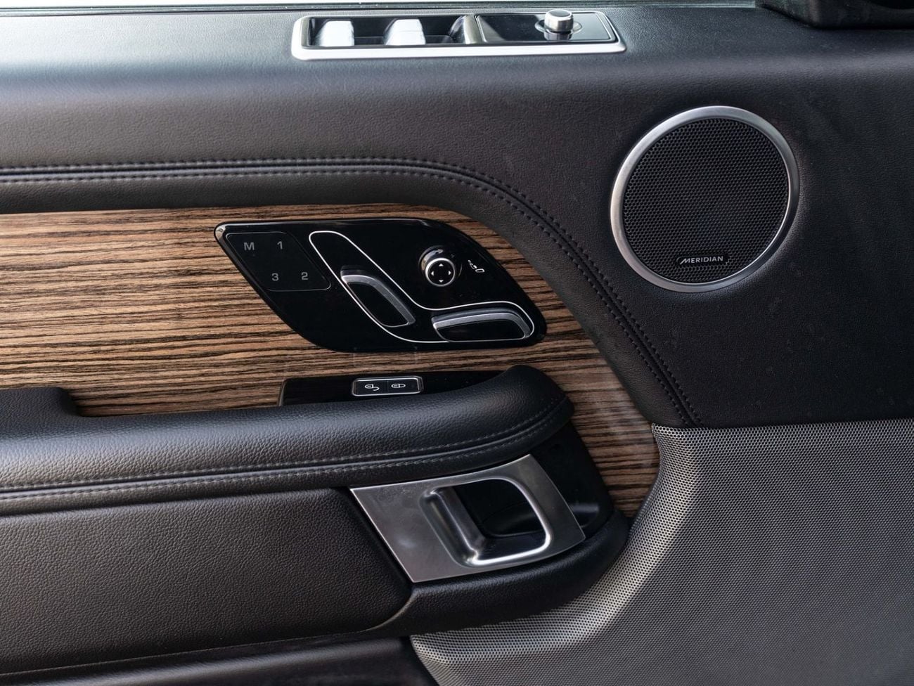 Land Rover Range Rover HSE Land Rover Range Rover 2019 GCC specs