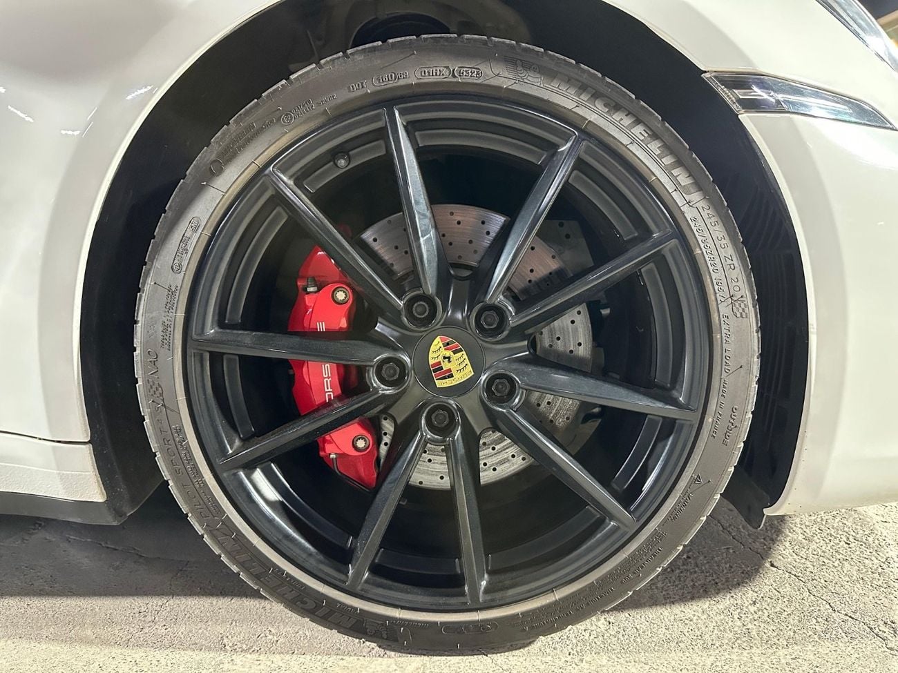 Porsche 911 CARRERA 4S PORSCHE 911 CARRERA 4S 2020 | FULL SERVICE HISTORY | SPORTS CHRONO PACKAGE | SLIDING GLASS SUNROOF