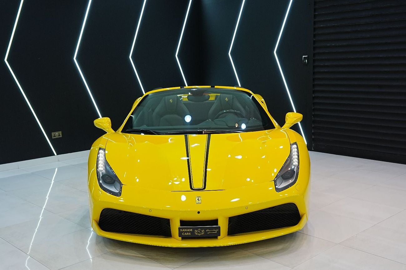Ferrari 488 Spider STANDARD Carbon Fiber Pack, Passenger Display, JBL Audio, GCC Specs!!