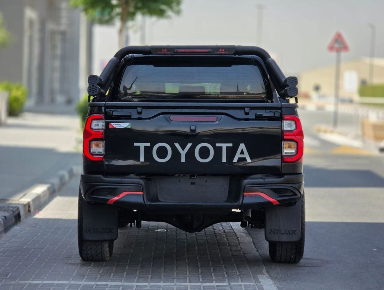 تويوتا هيلوكس 2.8 | 2017 | 2.8 Diesel Engine - AT - 4WD | AFTER MARKET FACELIFTED