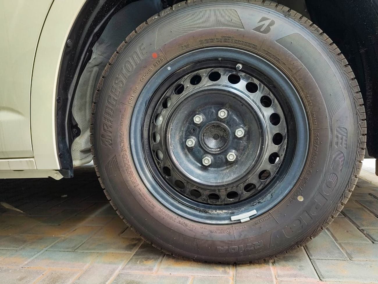 تويوتا هاياس DX 2.8L - 4 CYL - AUTOMATIC - DIESEL - VAN - REAR WHEEL DRIVER - HIGHROOF - 3 SEATS - 4 DOOR