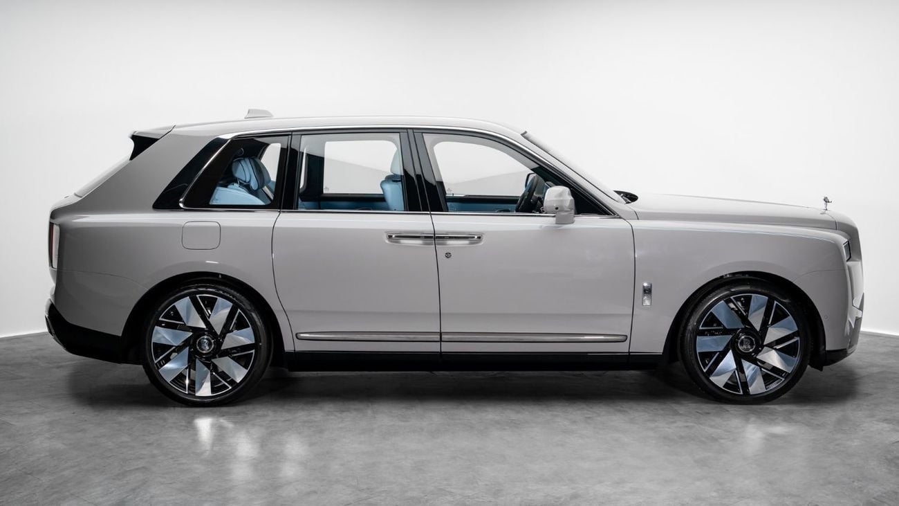 Rolls Royce Cullinan - 2027 - GCC - Under Warranty and Service Contract