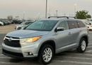 Toyota Highlander LE 2016 Toyota Highlander MidOption -3.5L - V6 - Rear Camera - AWD 4x4 - Leather Seat - 7 seater