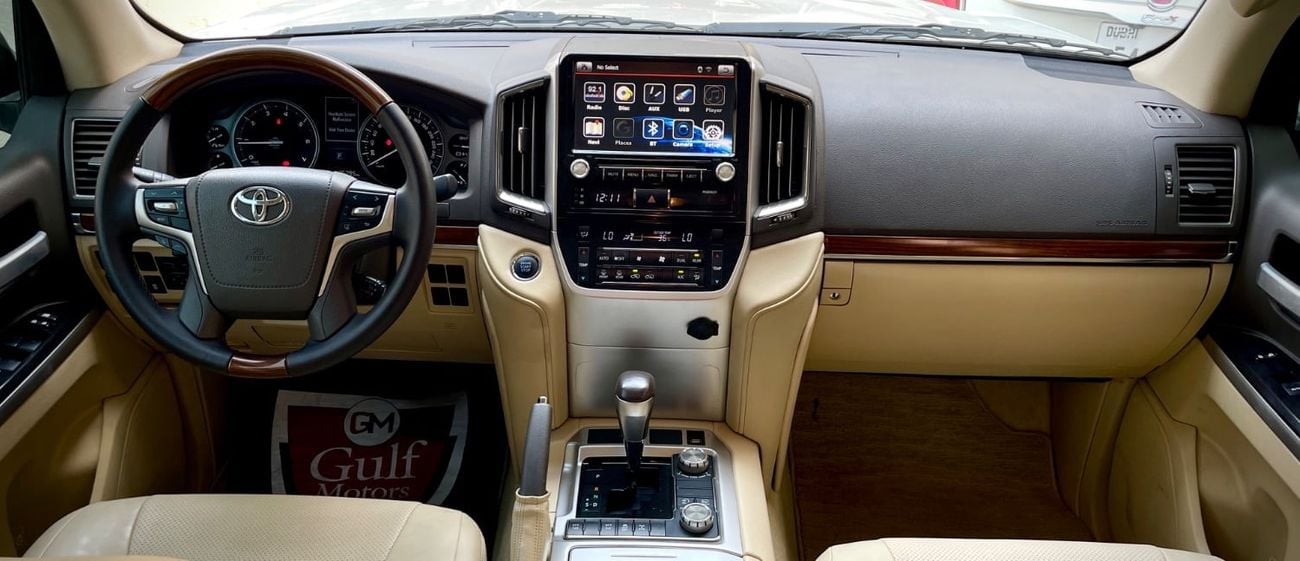 Toyota Land Cruiser GXR Lexus Bodykit | GCC