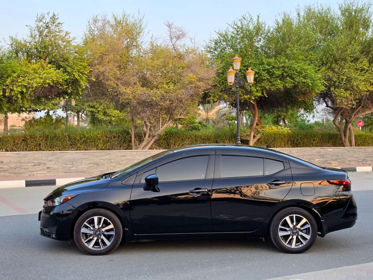 Nissan Versa STANDARD