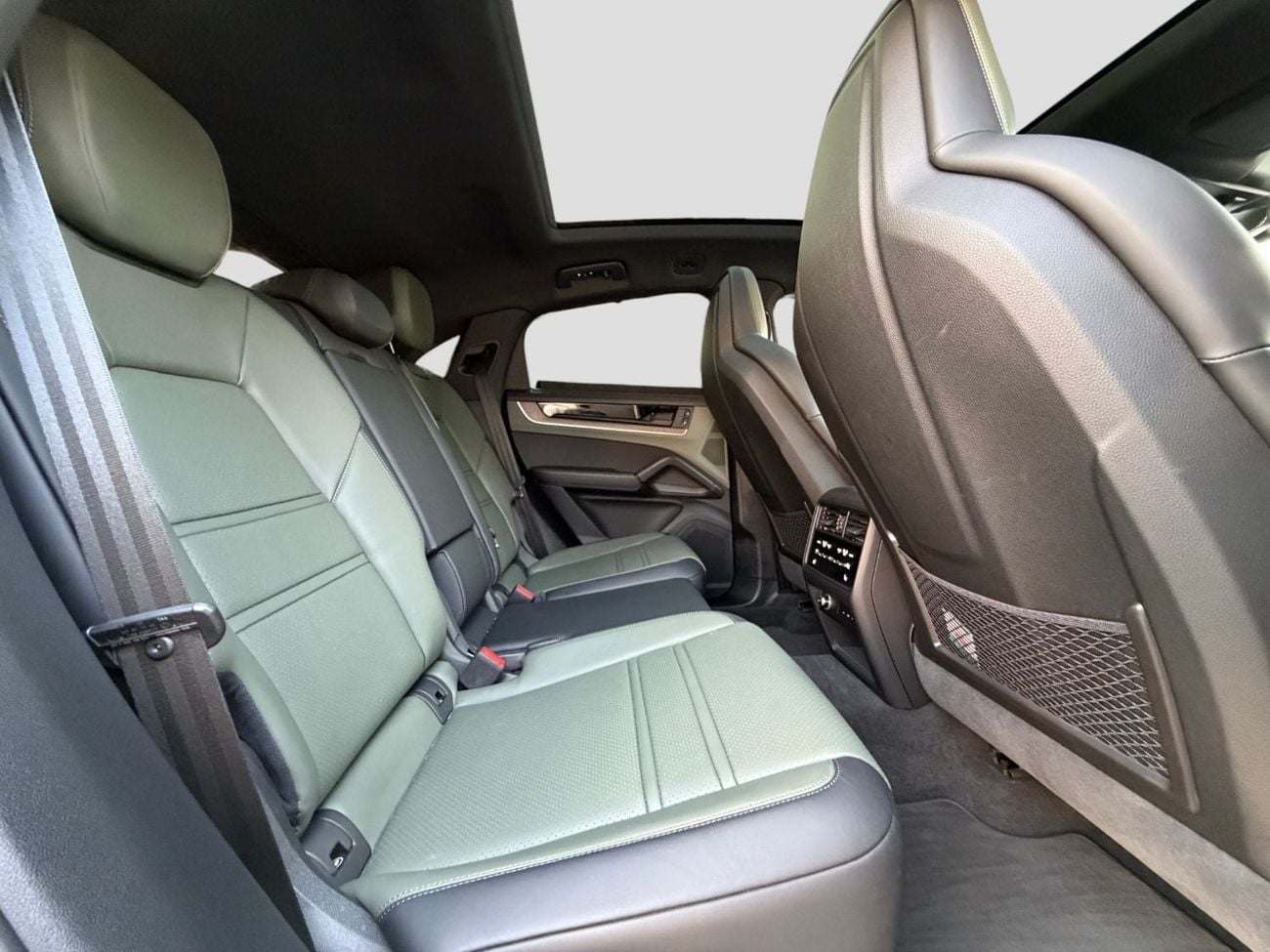 Porsche Cayenne PORSCHE CAYENNE COUPE | LOW MILEAGE | GCC | WARRANTY UNTIL | 2024