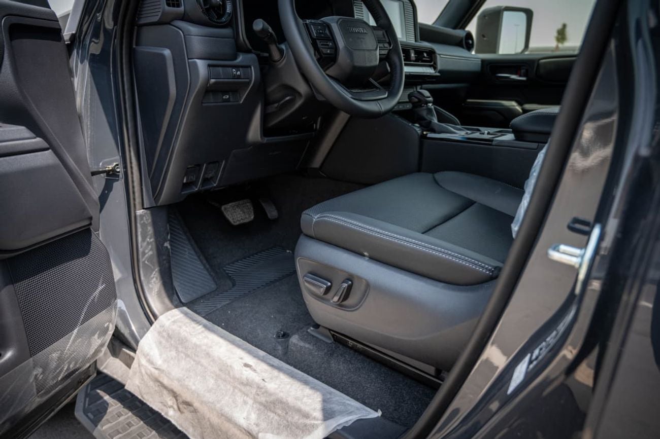 تويوتا برادو PRADO 2.8 DIESEL LIMITED AUTOMATIC FOUR WHEEL DRIVE 7 SEATS 5 DOOR