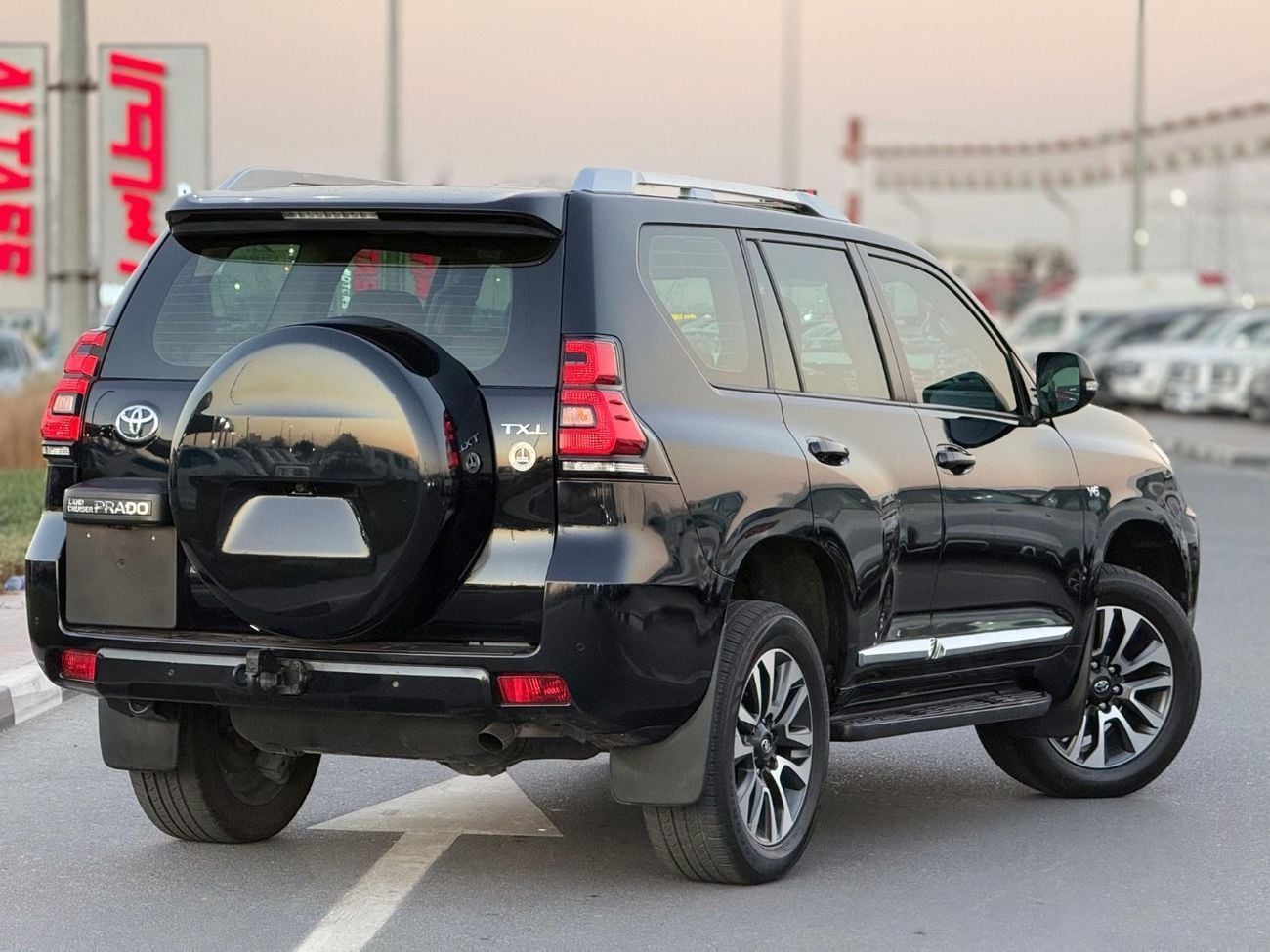 Toyota Prado TX-L Toyota Prado 2022 V6 full option 4.0L petrol black color