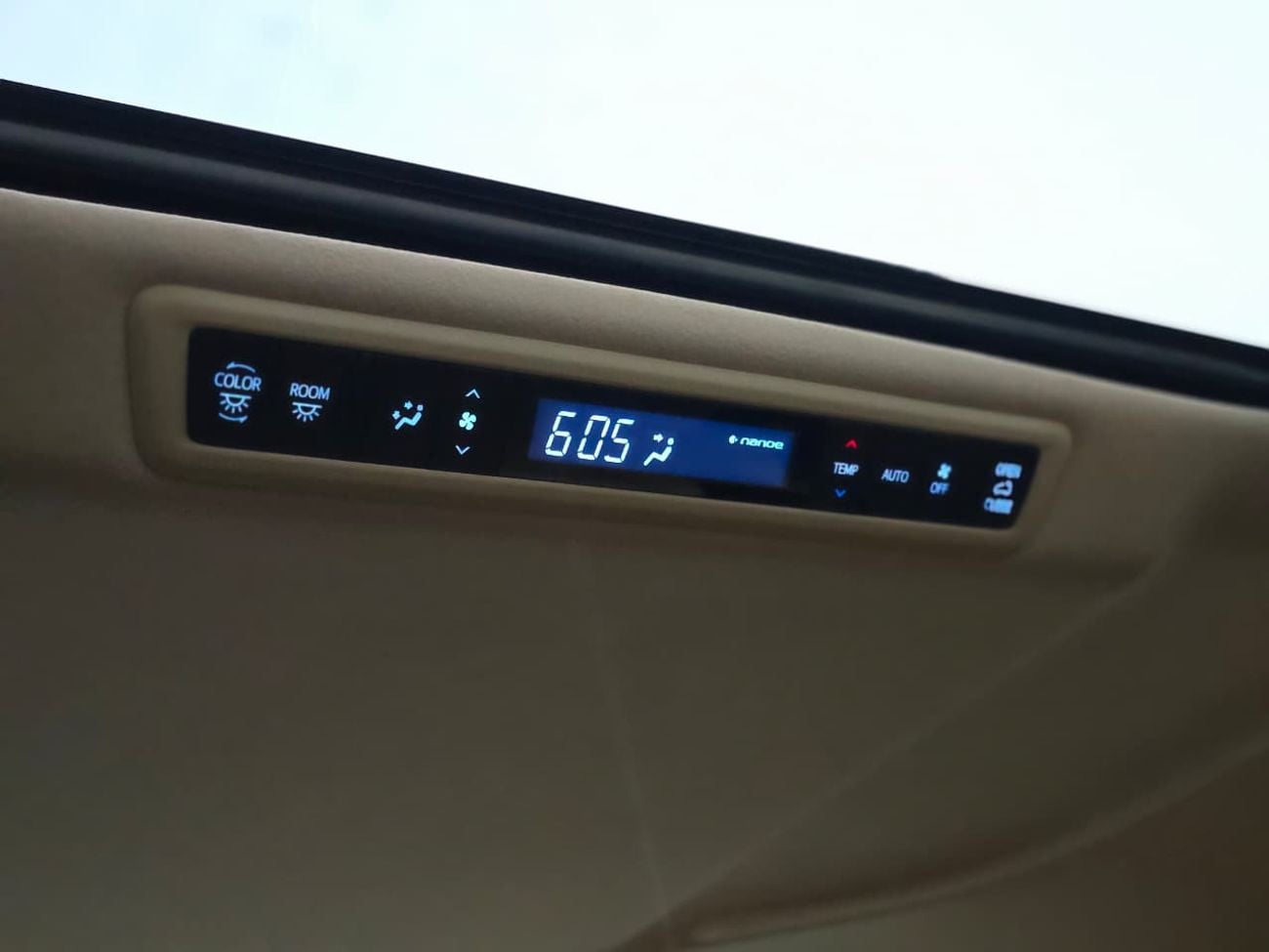 Toyota Alphard LIMITED 2019 Toyota Alphard V6 // Perfect condition // Single owner // Full option