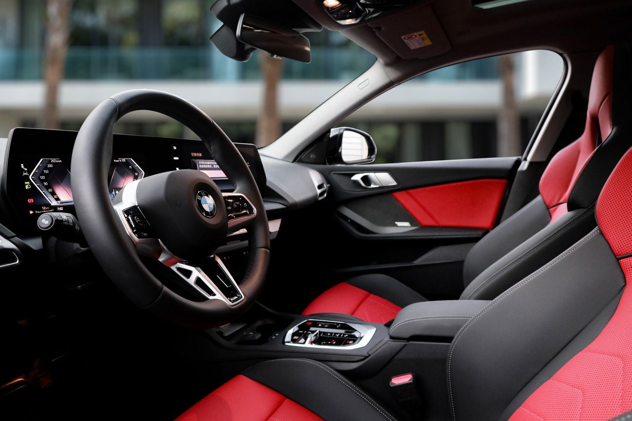 بي أم دبليو 225i 225 M-Kit | 2,644 P.M | 0% Downpayment | M-Kit | IMMACULATE
