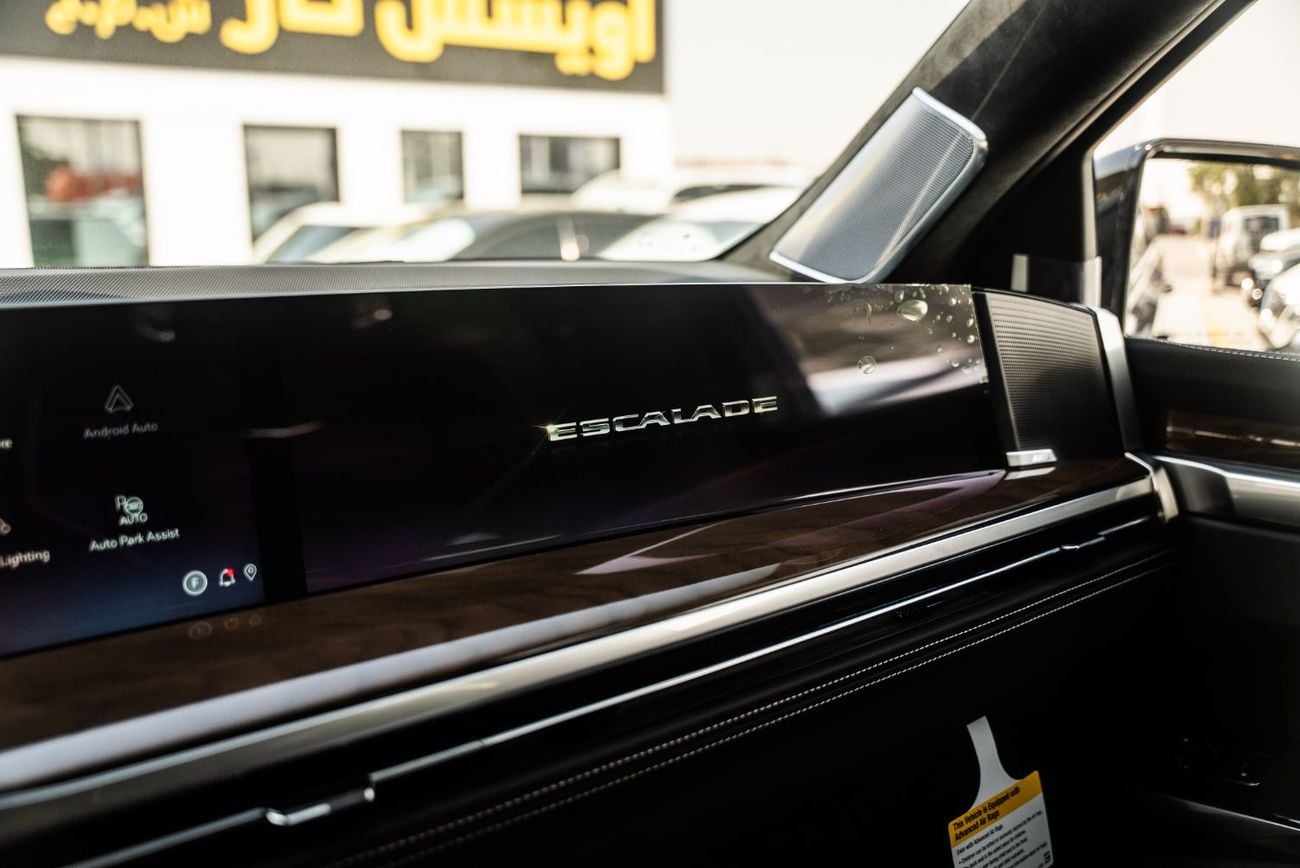 كاديلاك إسكاليد ESV بريميوم لاكجوري بلاتينيوم Executive American Specs 2026 Brand New
