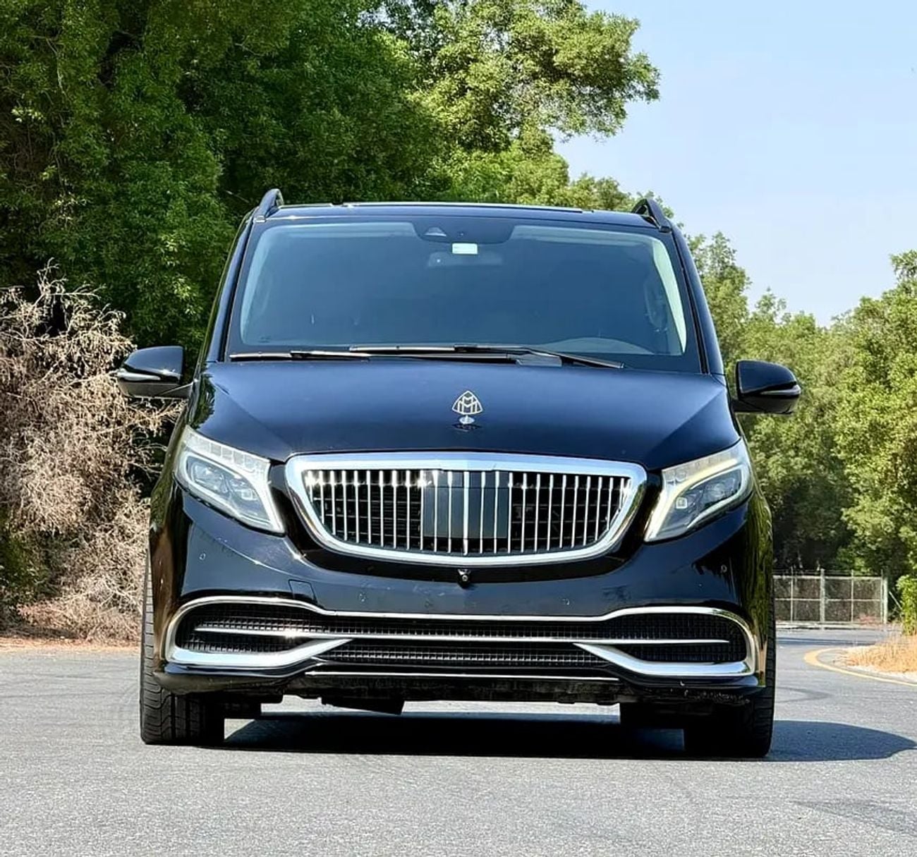 Mercedes Benz V 250 V 250 GCC Specs