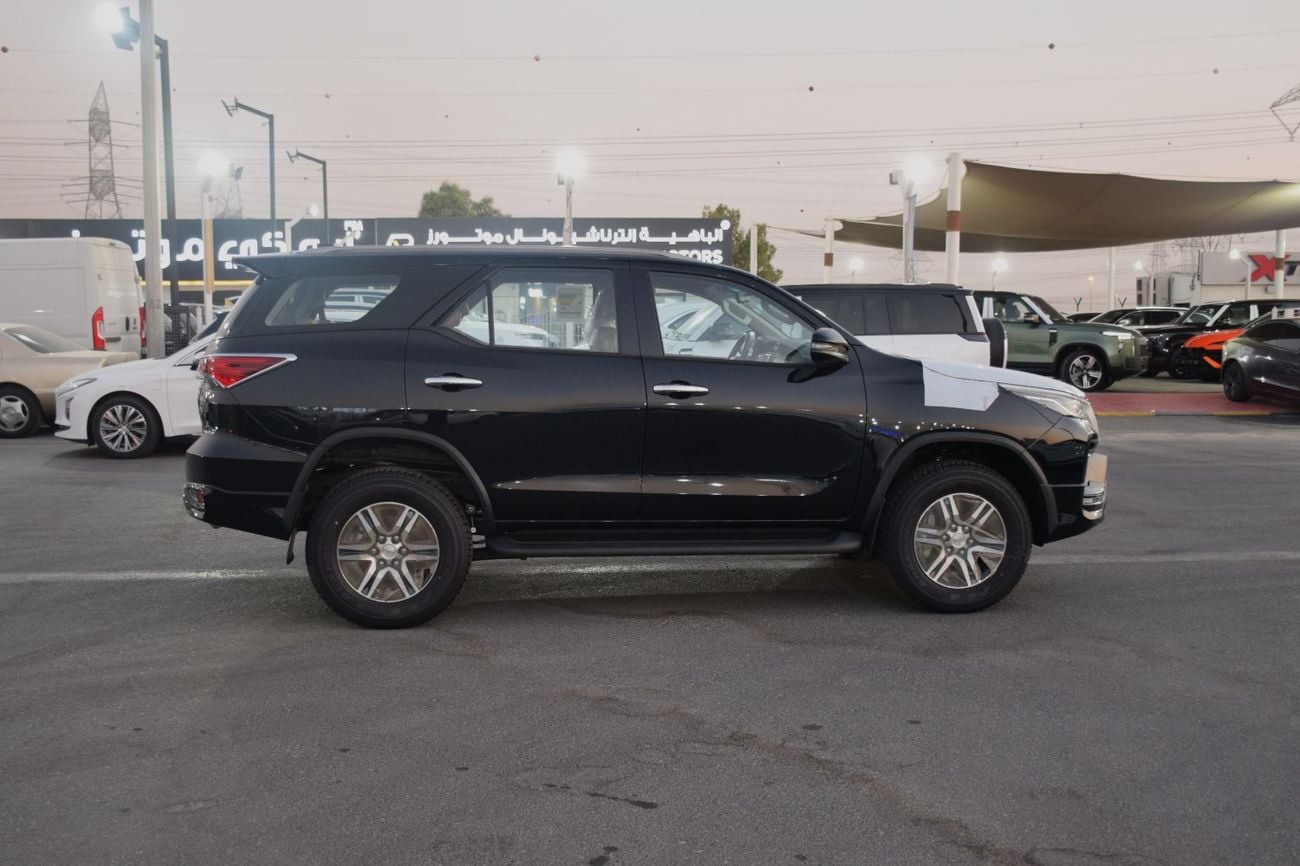Toyota Fortuner SR5