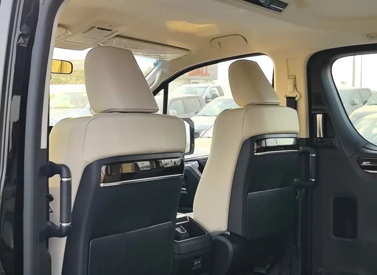 Toyota Granvia | 3.5L V6 PETROL | VIP SEATS |360*CAMERAS | GCC SPECS | MY2026